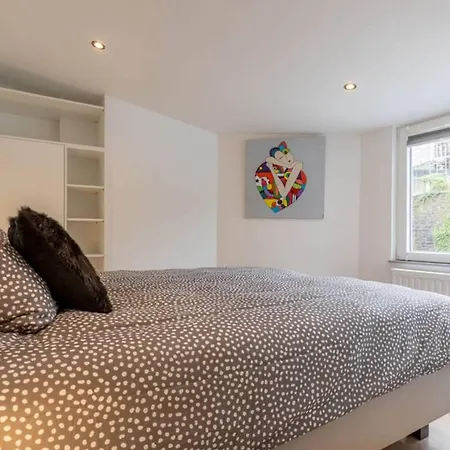 Spacious House In With Jacuzzi And Peaceful Garden *